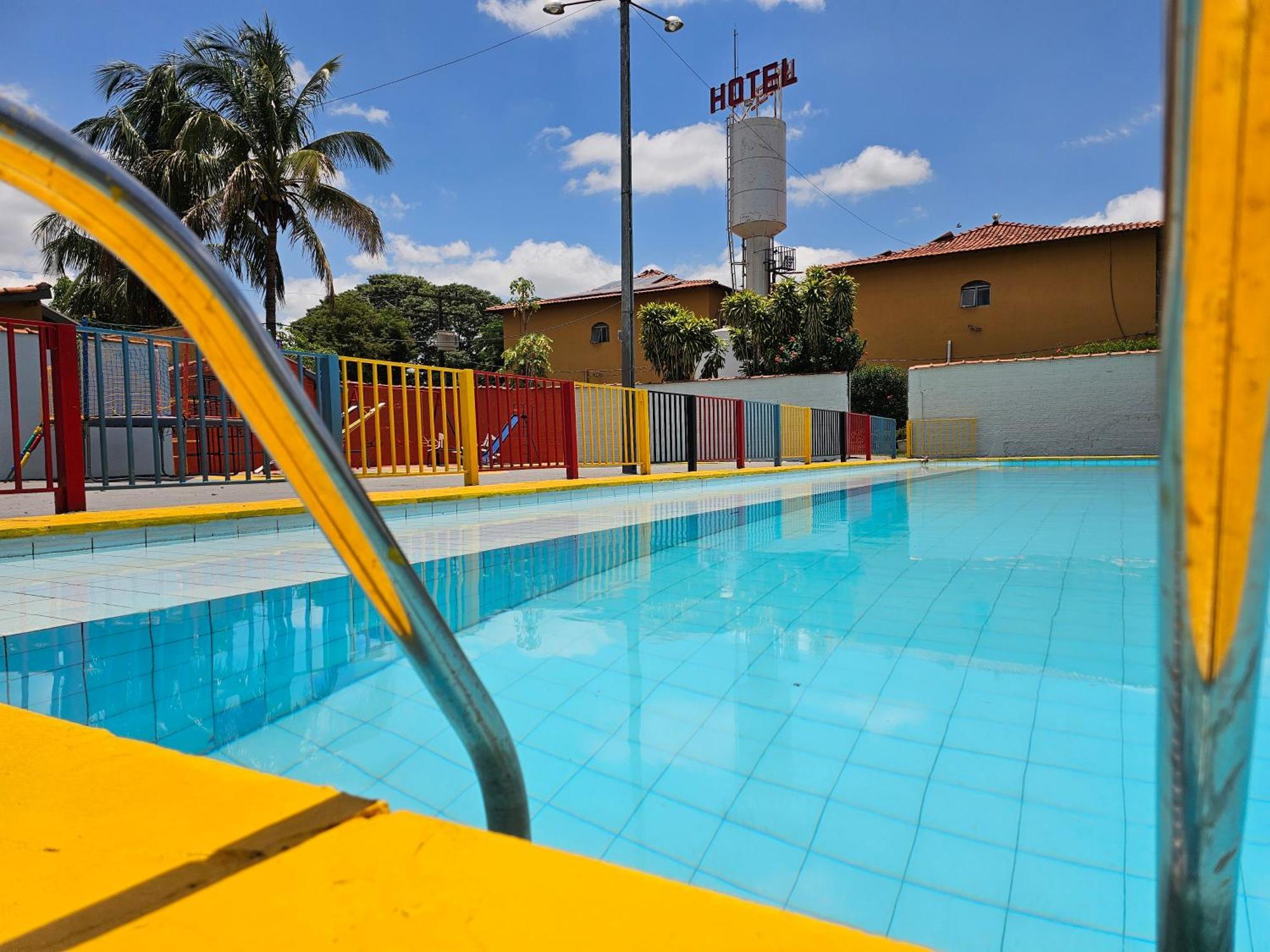 Esplanada Hotel Paraguacu Paulista Luaran gambar